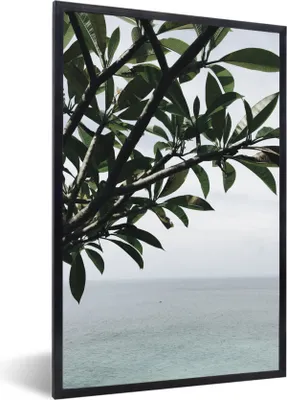 Produktbild von MuchoWow® Gerahmtes Poster Baum - Laub - Meer 20x30 cm - Poster mit Schwarzem Bilderrahmen Wandposter Rahmen Foto Bilder - Drucken - Bilder Poster im Rahmen