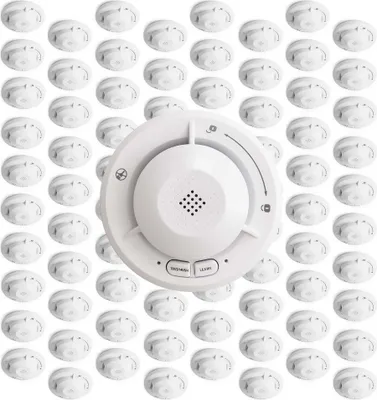 Productafbeelding van Wiltec rookmelder, netwerkversie, 80 stuks, met 10-jarige batterij en draadloze technologie. Foto-elektrische rookmelder met een alarm van 85 dB voor effectieve brandbescherming in appartementen en huizen