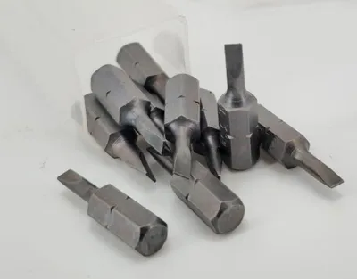 Image de EMBOUT POUR VIS À TÊTE FENDUE 0,5 x 3 mm