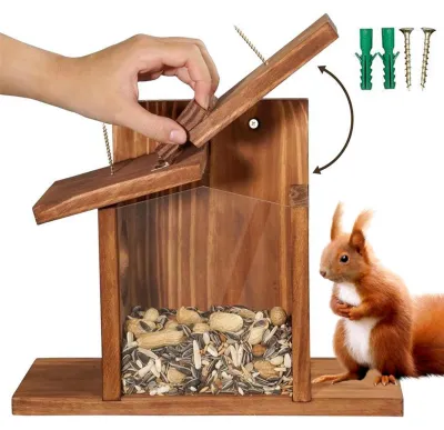 Immagine prodotto di Casetta per scoiattoli in legno - Contenitore per cibo per animali