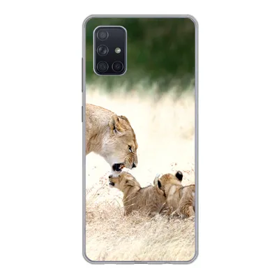 Produktbild von MuchoWow® Handyhülle Schutzhülle Hülle für Samsung Galaxy A71 Löwe - Gras - Junge - Familie Silikon Softcase Handy Hülle - Kartenbesitzer