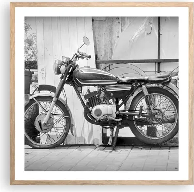 Produktbild von Gerahmtes Poster - Rahmen in heller Eiche - Alt Motorrad Schwarz und Weiß - 60x60 cm - Wand Bild - Wanddeko - Wandbilder - Kunstposter - Wandposter - Bilderrahmen - Bilder - P2NAC60x60-4487