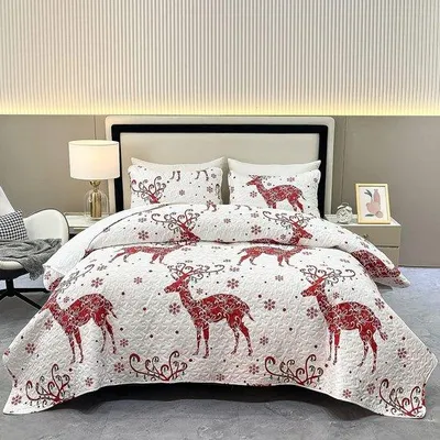 Obrázok produktu pre Dekoratívna prikrývka Famanu s motívom vianočného stromčeka (230 x 250 cm), biela a červená – 3-dielna súprava, obsahuje obliečky na vankúše 50 x 70 cm