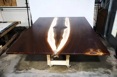 Produktbild von epoxid harz esstisch echtes holz massive möbel wasserfall epoxy tisch giessharz