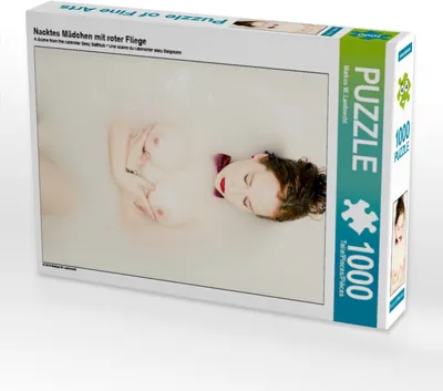 Produktbild von CALVENDO Puzzle Nacktes Mädchen mit roter Fliege 1000 Teile Puzzle hoch | 1000 Teile Lege-Größe 64x48cm Foto-Puzzle für glückliche Stunden