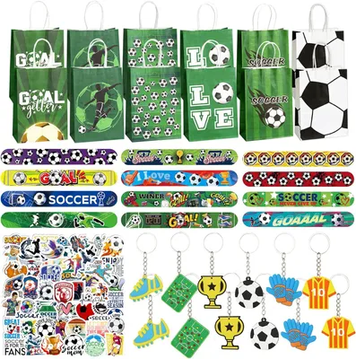 Produktbild von Partyset Fußball, 86-teilig, mit Geschenkbeuteln, Armbändern, Schlüsselanhängern, Stickern, für