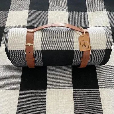 Produktbild von Famanu Picknickdecke Wasserfest - 200 x 200 cm