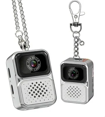 Produktbild von ZELURXX Dekorative Mini Kamera Halskette – Spielzeugkamera für Schüler als Geschenk, tragbarer Foto- und Videorecorder, für Reise & Sport, Grau