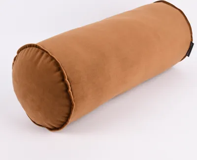 Produktbild von Nackenrolle aus Samt mit Kederumrandung cognac-braun 20x55cm