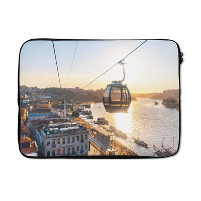 Produktbild von MuchoWow® Laptop Hülle 14 ZollSeilbahn in Portugal Laptoptasche - Laptoptasche - Stoßsicher - Schutzhaube