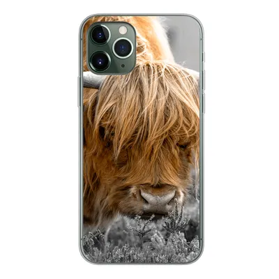 Produktbild von MuchoWow® Handyhülle Schutzhülle Hülle für iPhone 11 Pro Scottish Highlander - Pflanzen - Schwarz - Weiß Silikon Softcase Handy Hülle - Handy