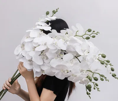 Produktbild von 2 Bündel Kunstblumen, Künstliche Kunstblumenstrauß für Home Party Centerpiece Dekoration Hochzeit Bouquet Blumenarrangements Weiß