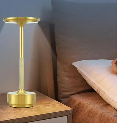 Produktbild von LED Nachtlichter Tischlampe Kabellos Dimmbar 4000mAh Metall batteriebetrieben 3-stufig batteriebetriebene Tischlampe Gold