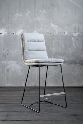 Produktbild von KAWOLA Thekenhocker Vince Thekenstuhl Stoff hellgrau B/H/T: 45x105x58cm