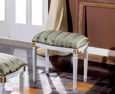 Produktbild von Designer Hocker Klassischer Sitzmöbel Polsterhocker Textil Stoff Neu