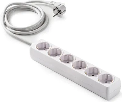 Immagine prodotto di Famatel 9/506 Presa multipla a 6 prese 1,5 m argento taglia unica / spina UE 220 V argento taglia unica