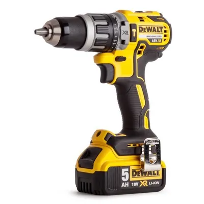 Immagine prodotto di Trapano avvitatore a percussione senza spazzole DEWALT DCD796P1 - Fornito con 1 batteria da 18 V e custodia Tstak