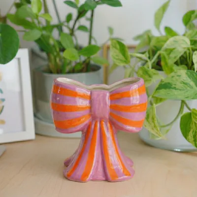 Produktbild von Blumenvase Schleife aus Keramik Gestreift, Dekovase in Lila Orange