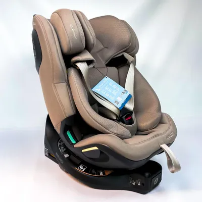 Produktbild von Maxi-Cosi Emerald 360 Pro, ISOFIX, 0+/1/2/3 (0 - 36kg; 0 Monate - 12 Jahre), 5-Punkt, Kopfstütze, Einstellbare Rückenlehne