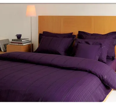 Immagine prodotto di Lenzuola di raso Valeron Larkin Plum Dimensioni: 140x200 + 70x90 cm