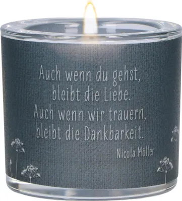 Produktbild von Butzon & Bercker Glaswindlicht zur Trauer Ø 6,5 cm - mundgeblasenes Windlicht mit farbig bedrucktem Pergamentumleger, Lieferung in grüner Geschenkverpackung mit weißem Teelicht