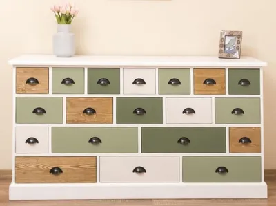 Produktbild von Casa Padrino Landhausstil Kommode Weiß / Grün / Naturfarben 180 x 48 x H. 95 cm - Massivholz Schrank mit 19 Schubladen - Landhausstil Möbel - Möbel im Landhausstil - Landhausstil Einrichtung