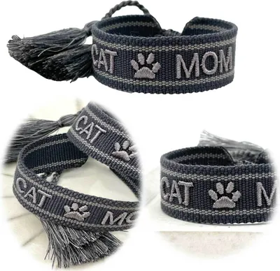 Produktbild von LS-LebenStil Canvas Statement Armband Cat Mom Anthrazit besticktes Stoffarmband gewebt textiles Quasten Spruch Boho Geschenk Freundschaftsarmband