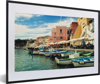 Produktbild von MuchoWow® MuchoWow® Gerahmtes Poster Hafen - Boot - Italien 60x40 cm - Poster mit zchwarzem Bilderrahmen - Schlafzimmer - Plakat in Rahmen - Drucken