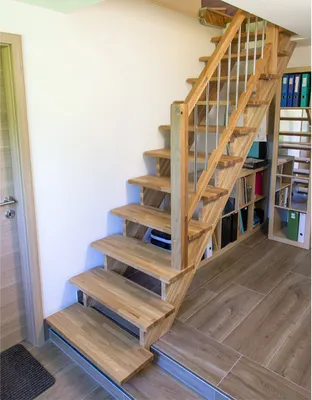 Produktbild von Bausatztreppe Graz - Breite: 800 mm, Holzart: Eiche lackiert