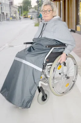 Produktbild von Regenschutz PRO für Rollstuhl und Scooter