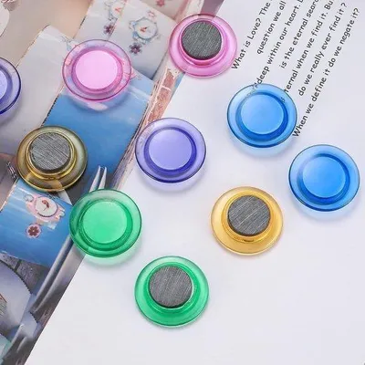 Produktbild von Famanu Kühlschrankmagneten - 50 bunte Magnete