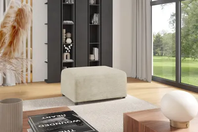 Produktbild von Polsterhocker Designerhocker Hocker MEGAN in Stoff Poso Creme