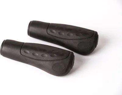 Produktbild von Fahrrad Lenk Griffe 120mm lang ergonomisch geformt Klemmung 22,2mm Grips schwarz