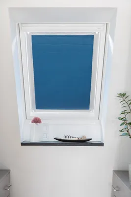 Obrázek produktu pro Sluneční ochrana do střešního okna, zatemňující látka 36x51 cm modrá