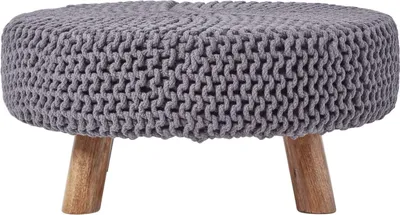 Produktbild von HOMESCAPES Gestrickter Fußhocker, 30 cm hoch, grau