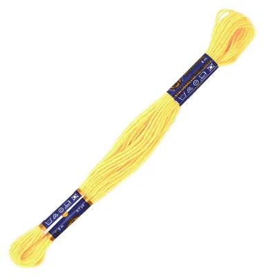 1 Docke Stickgarn 2g / Sticktwist 100 % Baumwolle Stickerei zarthellgelb