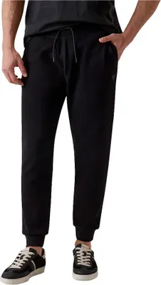 Obrázok produktu pre Mini trojuholník Guess