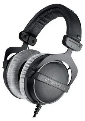 Produktbild von Beyerdynamic DT 770 Pro Kopfhörer Kabelgebunden Kopfband Musik Schwarz