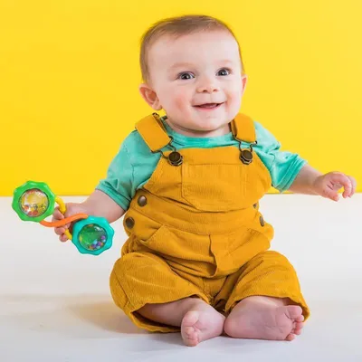 Produktbild von Bright Starts Rattle & Shake Langhantelspielzeug – Grün