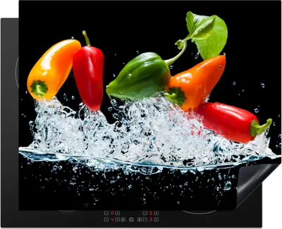 Obrázok produktu pre KitchenYeah® Kryt varnej dosky paprika - čierna - zelenina - voda - list, 65x52cm, kuchynská dekorácia, keramický kryt varnej dosky, krycia doska na varnú dosku