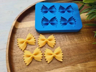 Produktbild von Silikonform Nr. 7 - Schmetterling / Farfalle - 4 Formstücke
