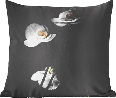 Produktbild von MuchoWow® Zierkissen Sofakissen Wohnzimmer Dekokissen 60x60 cm Orchidee - Blumen - Schwarz - Weiß - Stilleben - Sitzfläche - Foto Polster