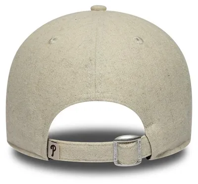 Productafbeelding van New Era MLB 9FORTY pet met logo van de Philadelphia Phillies, beige