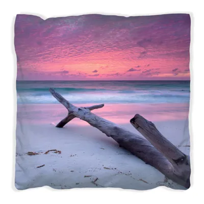 Produktbild von Wallario Premium Kissen, weiche Oberfläche, mit Motiv Abendhimmel bei Sonnenuntergang, Größe: 30 x 30 cm, mit weißer Rückseite