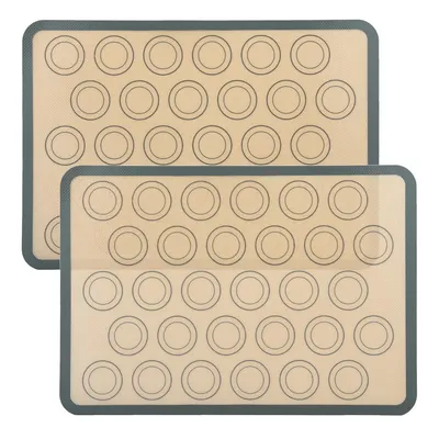 Produktbild von Intirilife 2x wiederverwendbare Silikon Macaron Backmatte in Grau-Braun mit 42 x 29.5 cm Größe - Backmatte Kochutensil Backunterlage Teigrollmatte