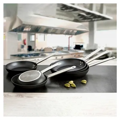Produktbild von Bratpfanne 30 cm Aluminium schwarz
