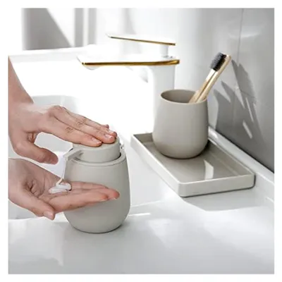 Produktbild von Badezimmer Zubehör Set Beige, 5-teiliges Bad Set - Seifenspender, Zahnbürstenhalter, Schminktablett, Klobürste und Mülleimer für das Bad
