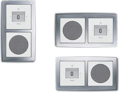 Produktbild von Busch Jäger Unterputz Bluetooth Radio 8217 U (8217U) chrom matt + Future linear Studioweiß (sehr edel!) Radioeinheit + Lautsprecher + 2fach Rahmen 1722-80 + Abdeckungen