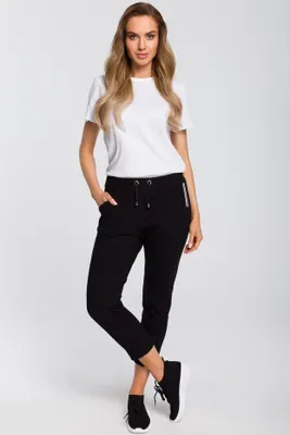 Produktbild von Made of Emotion Jogginghose für Frauen Gyurmey M411 schwarz M