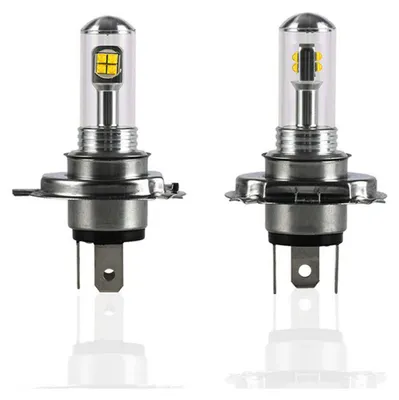 Zdjęcie produktu dla Zestaw 2 żarówek LED do reflektorów H4, X4, HS1, 12 V–24 V, białe, 6000 K